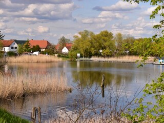 Unser Dorf am See gelegen ...