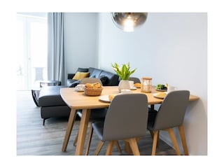 Hafenspitze App.1.03- Esstisch