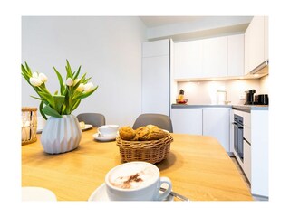 Hafenspitze App.1.03- Blick auf die Küchenzeile