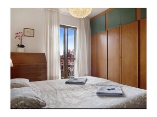 Hauptschlafzimmer mit Balkon