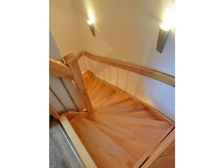 Treppe 2. OG - 1. OG