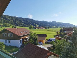 Ausblick vom Balkon 1. OG