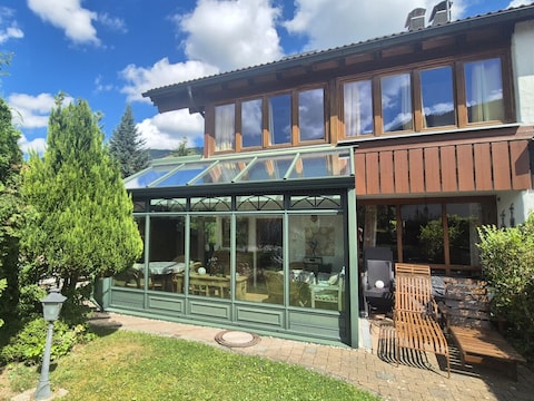 Holiday apartment Konstanzer Bergblick mit Wintergarten