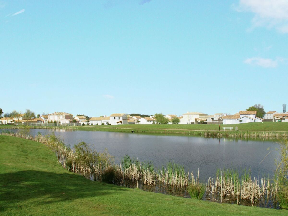 Ferienpark L'Aiguillon-sur-Vie Umgebung 11