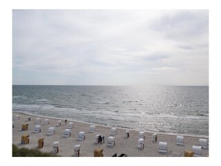Blick auf die Ostsee und den Südstrand vom Balkon der Ferienwohnung Inselblume 03 auf Fehmarn