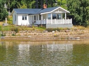 Holiday house 6 Personen Ferienhaus in SÄFFLE - Säffle - image1