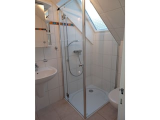 Dusche, WC im OG