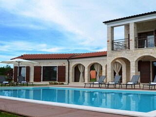 Villa Tinjan Buitenaudio-opname 3