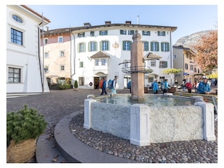 Zentrum von Eppan mit Blick auf die Wohnung
