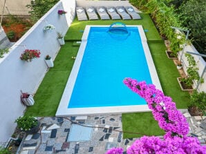 Ferienhaus Holiday Home Urbana with pool - Zadar - image1