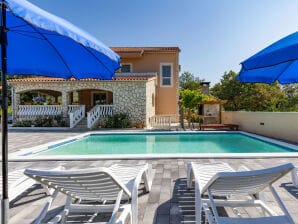 Ferienhaus Laetitia with pool - Stankovci - image1