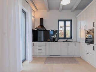 Villa Dobropoljana Features 24