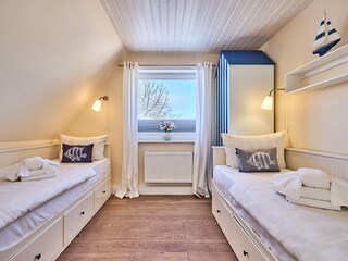 Schlafzimmer 2