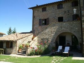 Casa per le vacanze Spaziosa casa vacanze a Montone con piscina - Città di Castello - image1