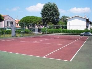 Einladende Villa in Porto Santa Margherita mit privatem Garten - Porto Santa Margherita - image1