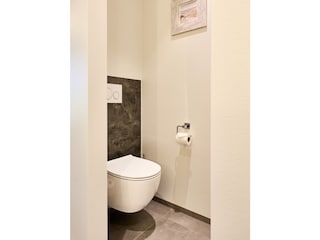 Bad 2, WC