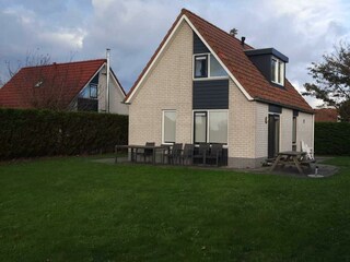 Bungalow Breskens Outdoor Recording 1