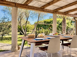 Essplatz auf Terrasse
