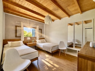 2, von 2 Doppelschlafzimmern