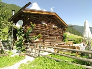 Casa de vacaciones Cabaña de montaña rústica en hippach para grupos - hippach - image1