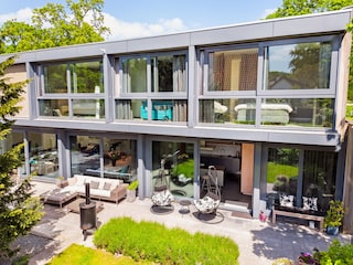 Villa Red Cedar
