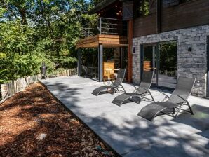 Chalet dans les bois avec jacuzzi et Sauna - Manhay - image1