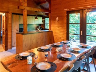Chalet Manhay Features 12