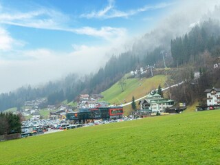 Holiday house Kaltenbach Environment 33