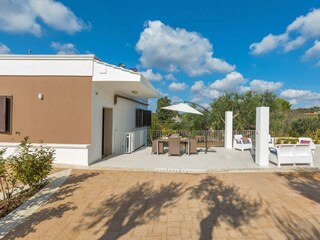 Villa Noci Outdoor Recording 7