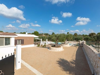 Villa Noci Outdoor Recording 6