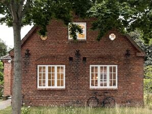 Ferienhaus Haus Nummer 13 - Wyk auf Föhr - image1