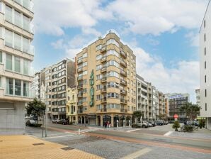 Mooi appartement met zijdelings zeezicht in hartje Oostende - East End - image1