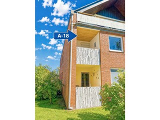Außenansicht A-18 , Balkon mit Westausblick