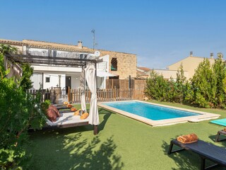 Villa Llubi Buitenaudio-opname 4