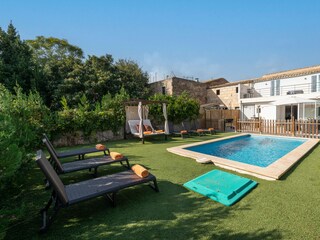 Villa Llubi Buitenaudio-opname 18