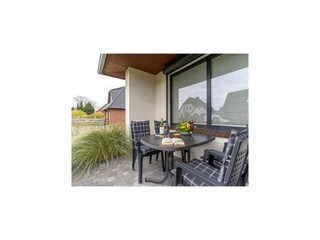 Apartment Tating Outdoor Recording 4
