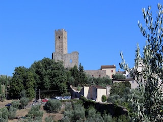 Apartment Larciano Environment 37