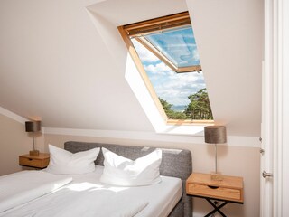 Schlafzimmer 1 zur Seeseite