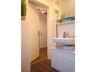 Badezimmer mit Dusche/WC