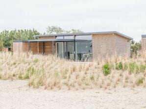 Holiday park Comfy lodge with two bathrooms, near the beach - Hollum - image1