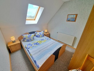 Schlafzimmer im 1. OG, Kleiderschrank