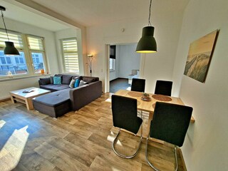 Wohn- und Essbereich