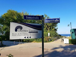 Grenzstrasse/Ecke Strandpromenade mit Zugang zum Sportstrand