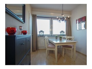 ... vom Esstisch ...