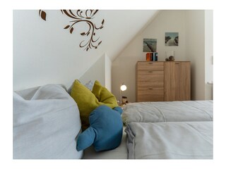 ... befinden sich ...