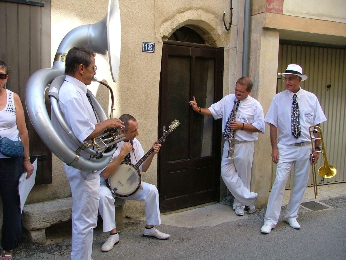 Alain Rattier Jazz Band, Künstler des Dorfes Malaucene