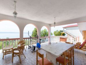 Appartement spacieux avec terrasse à Tribanj - Tribanj Kruscica - image1