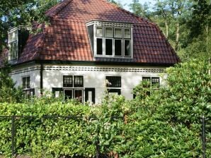 Vakantiepark Huis met een tuin, omringd door bos - De Bult - image1