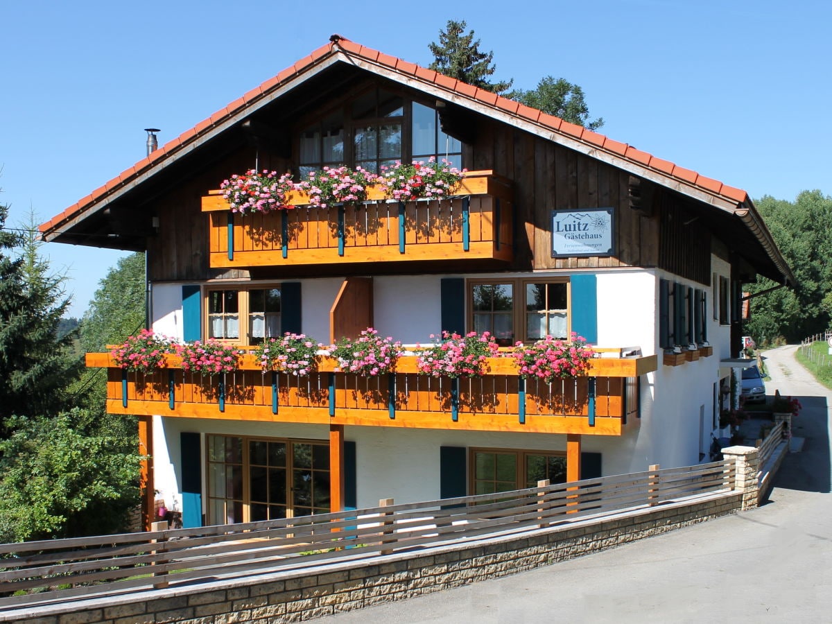 Gästehaus Luitz mit Hallenbad