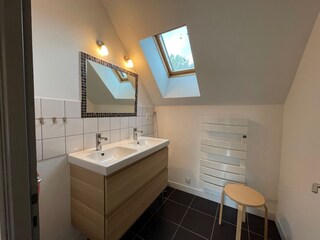 Badezimmer im 1. Stock